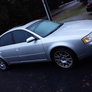 Meet your Posher, Wesley